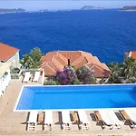 Marsala 3*